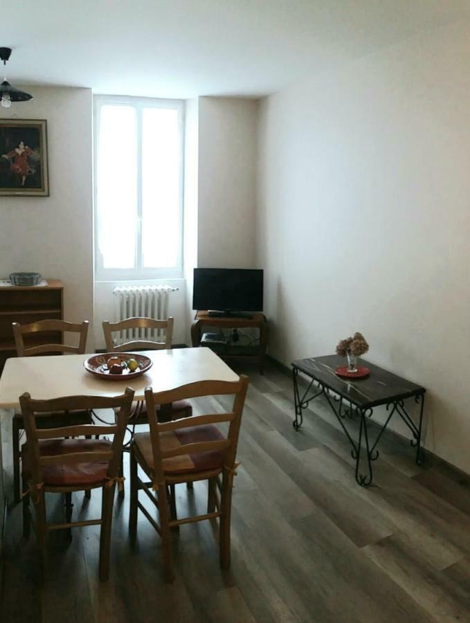 Rubis Apartment Jonzac Exterior photo
